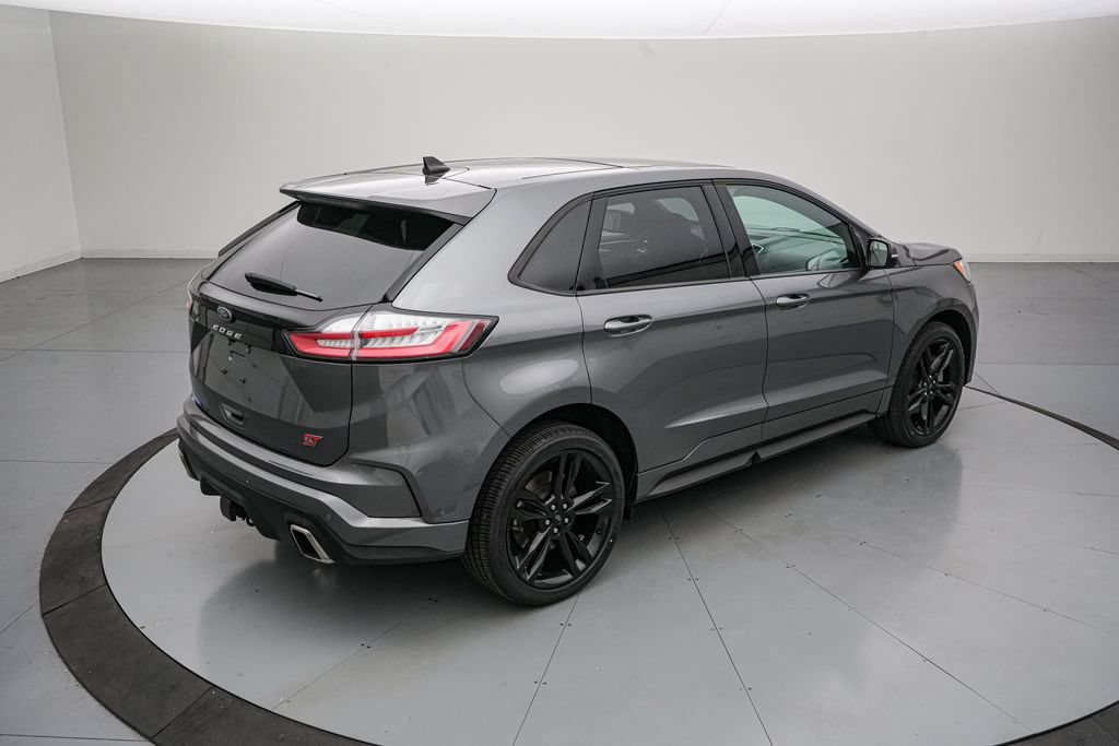 Certified 2023 Ford Edge ST w/ Equipment Group 401A AWD/4WD image 4