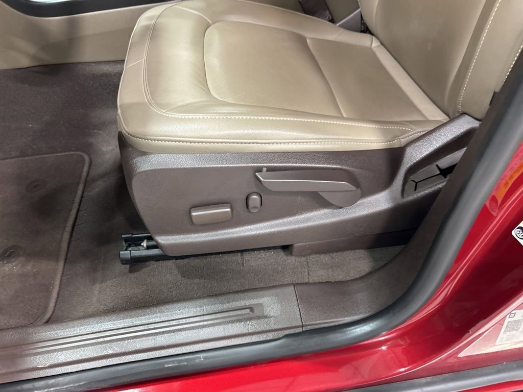 Used 2019 GMC Canyon SLT w/ Driver Alert Package AWD/4WD image 12