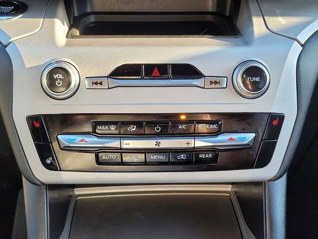 Certified 2024 Ford Explorer XLT w/ Equipment Group 202A image 19