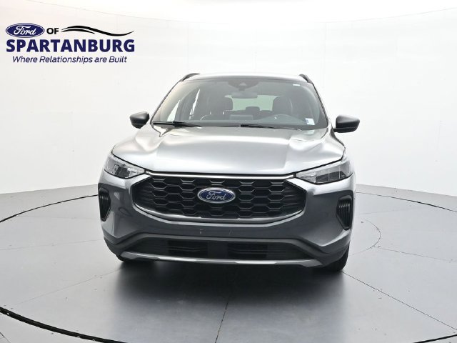 Certified 2025 Ford Escape ST-Line FWD image 2