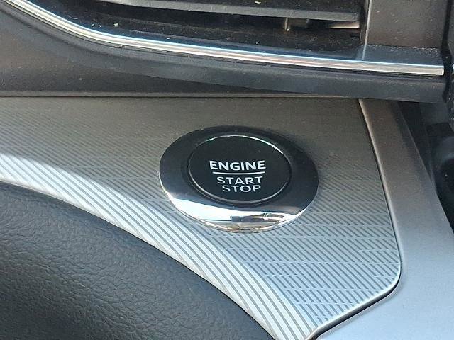 Certified 2022 Ford Explorer XLT w/ Equipment Group 202A image 24