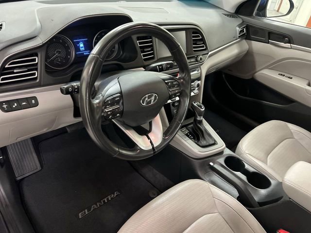 Used 2019 Hyundai Elantra Sedan FWD image 12