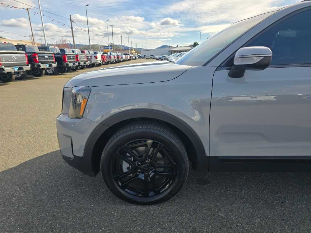 Used 2025 Kia Telluride EX X-Line image 3