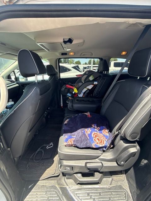 Used 2025 Honda Odyssey Touring image 13