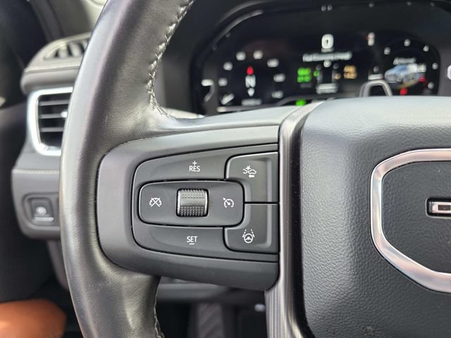 Used 2024 GMC Yukon Denali Ultimate AWD/4WD image 17