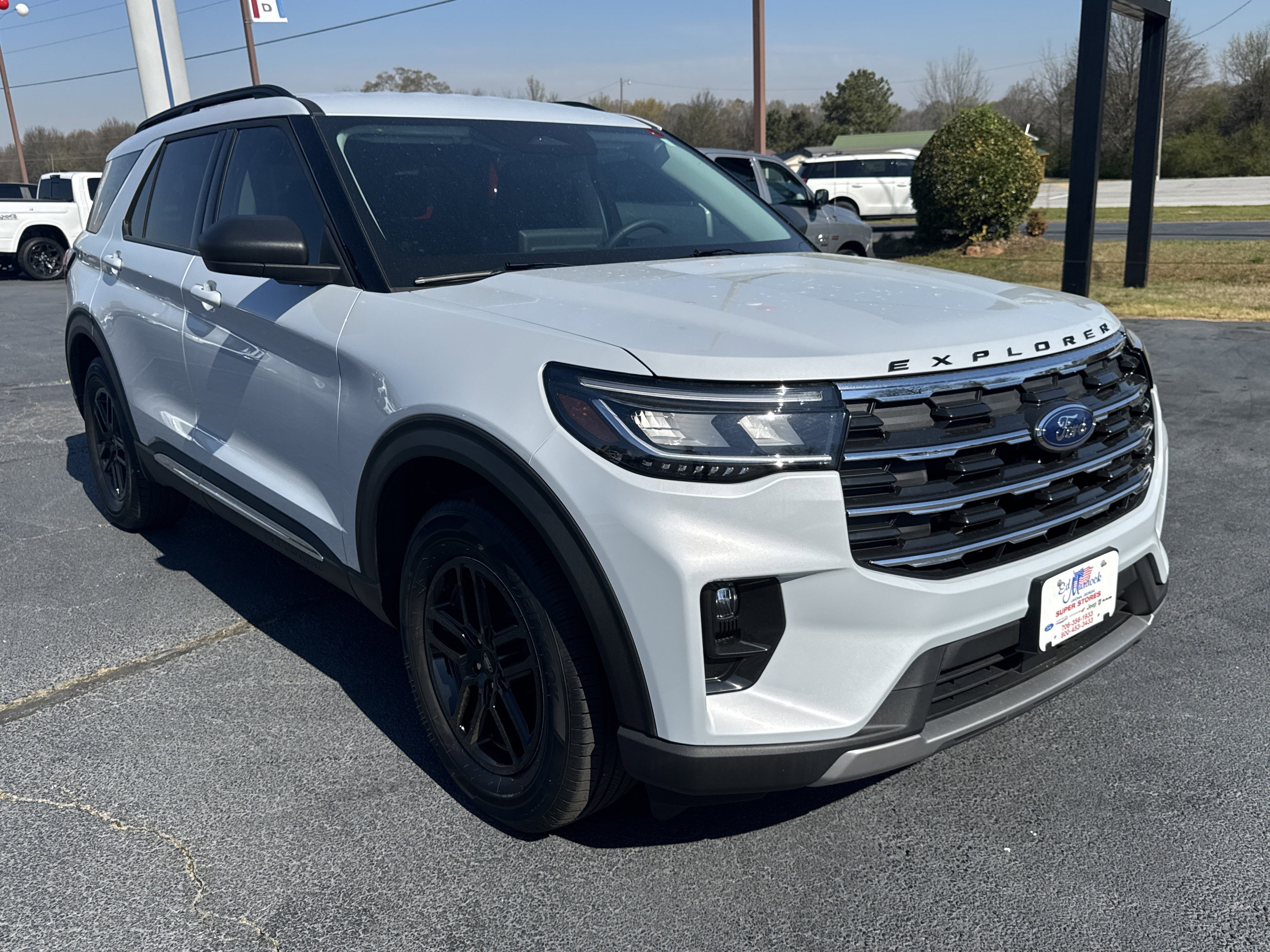 Certified 2025 Ford Explorer Active w/ Active Comfort Package image 4