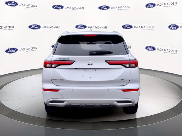Used 2022 Mitsubishi Outlander SEL AWD/4WD image 4