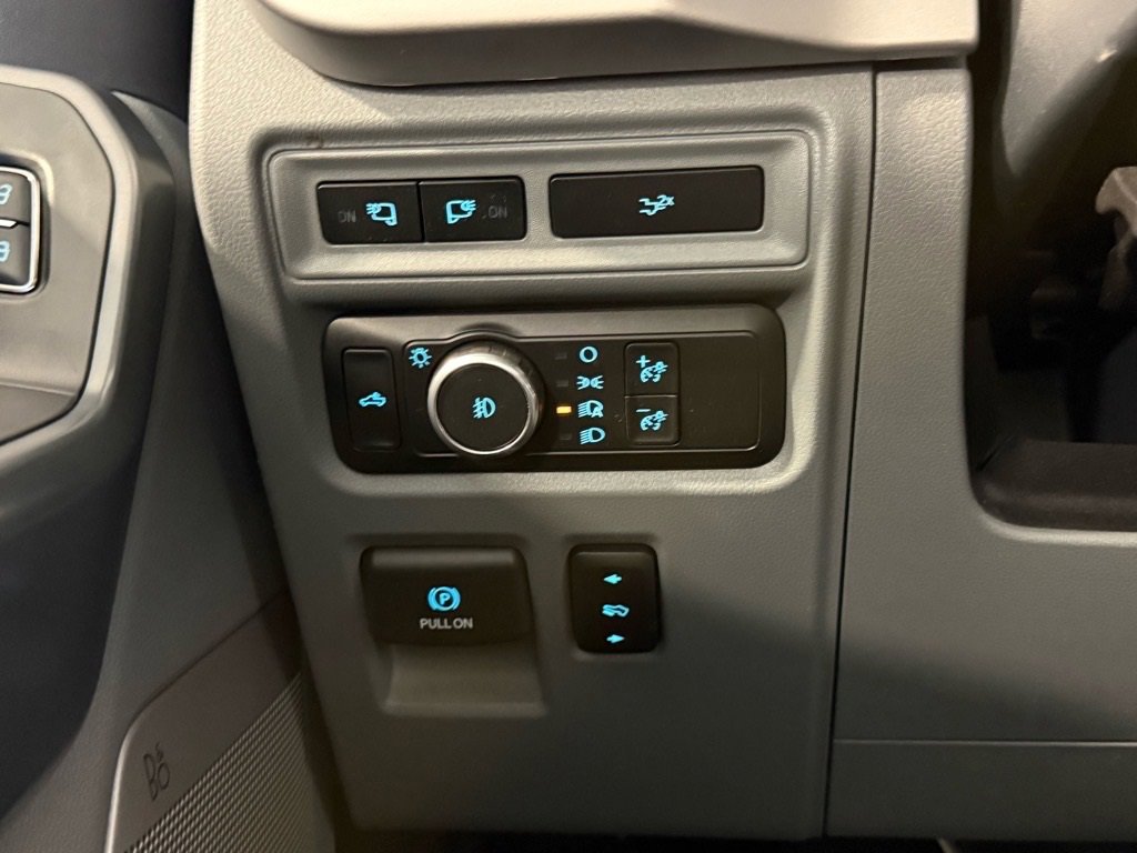 Certified 2022 Ford F150 XLT w/ Equipment Group 302A High image 24