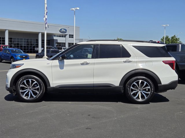 Certified 2022 Ford Explorer ST-Line w/ Class IV Trailer Tow Package AWD/4WD image 7