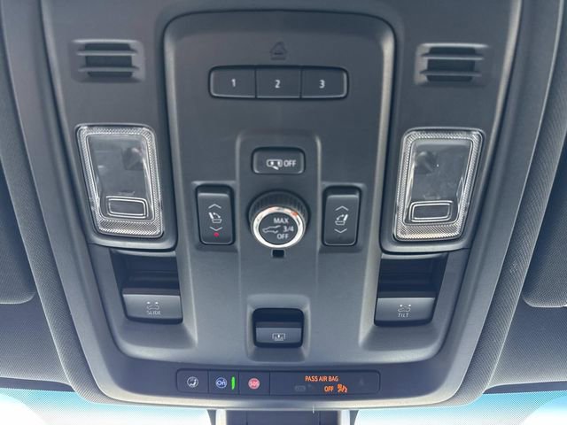 Used 2021 Chevrolet Suburban RST w/ Luxury Package RWD image 23