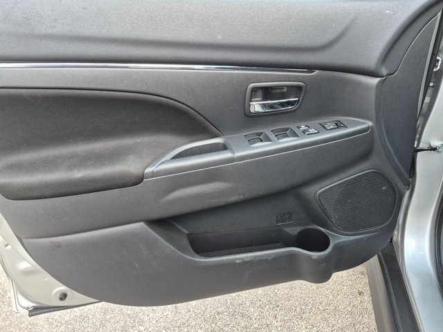 Used 2025 Mitsubishi Outlander Sport ES AWD/4WD image 13