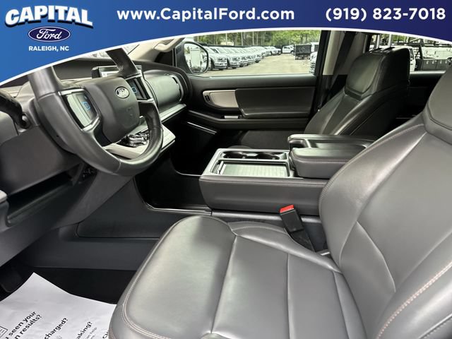 Certified 2025 Ford Expedition Active AWD/4WD image 18