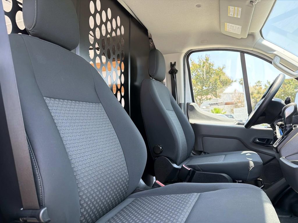 Certified 2025 Ford Transit 250 Low Roof w/ Exterior Upgrade Package RWD image 10