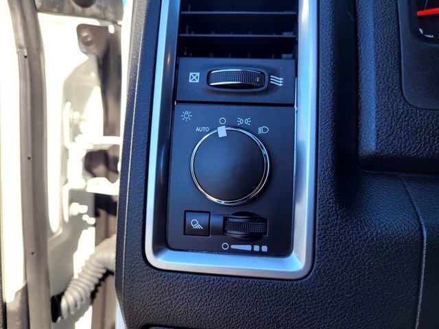 Used 2022 RAM 1500 Classic SLT image 14