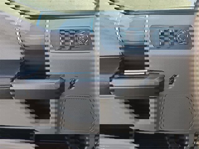 Certified 2018 Ford F150 XLT w/ Equipment Group 302A Luxury image 13