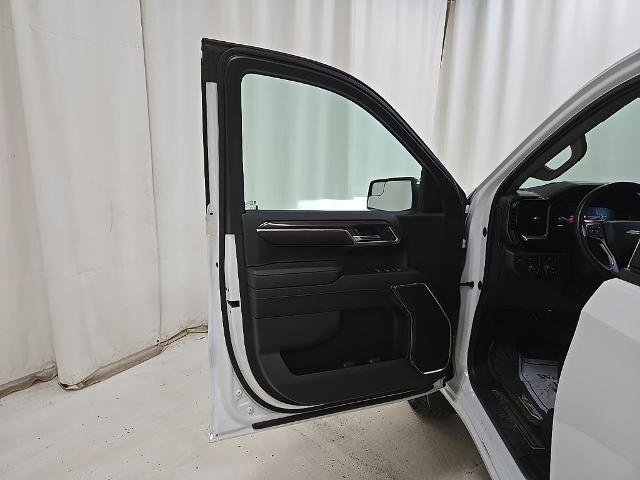 Used 2023 Chevrolet Silverado 1500 LT image 29