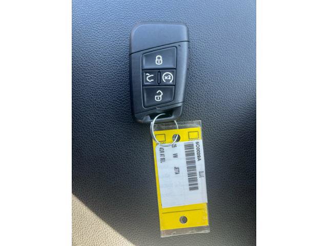 Used 2025 Volkswagen Jetta SEL image 20