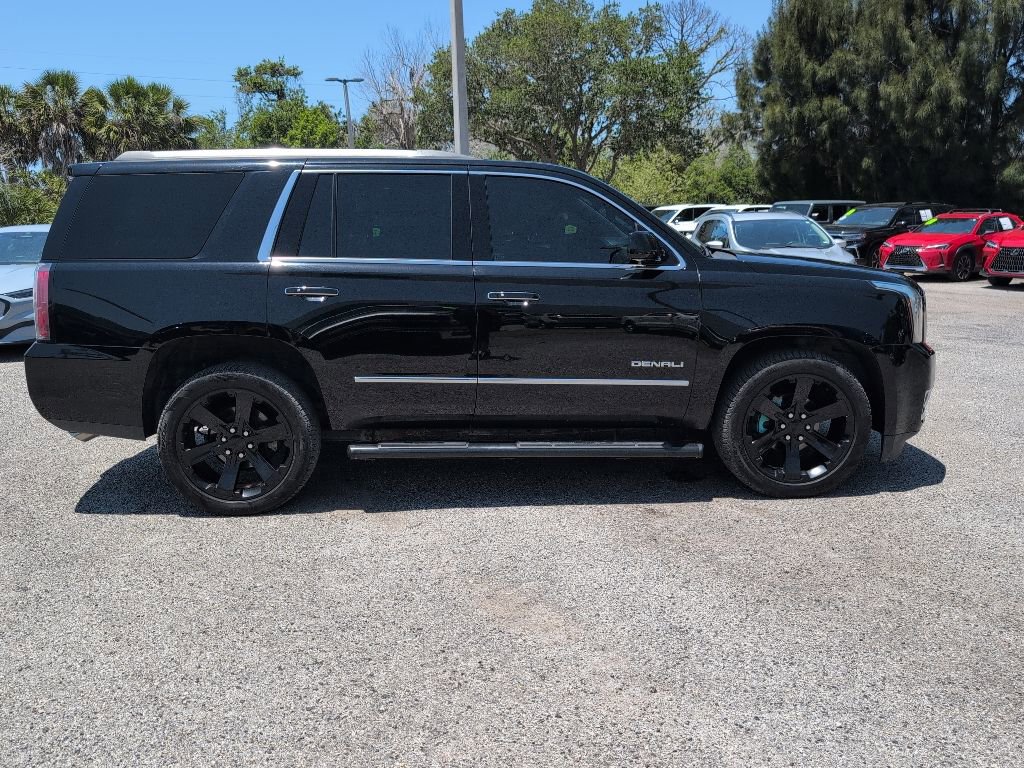Used 2018 GMC Yukon Denali AWD/4WD image 2