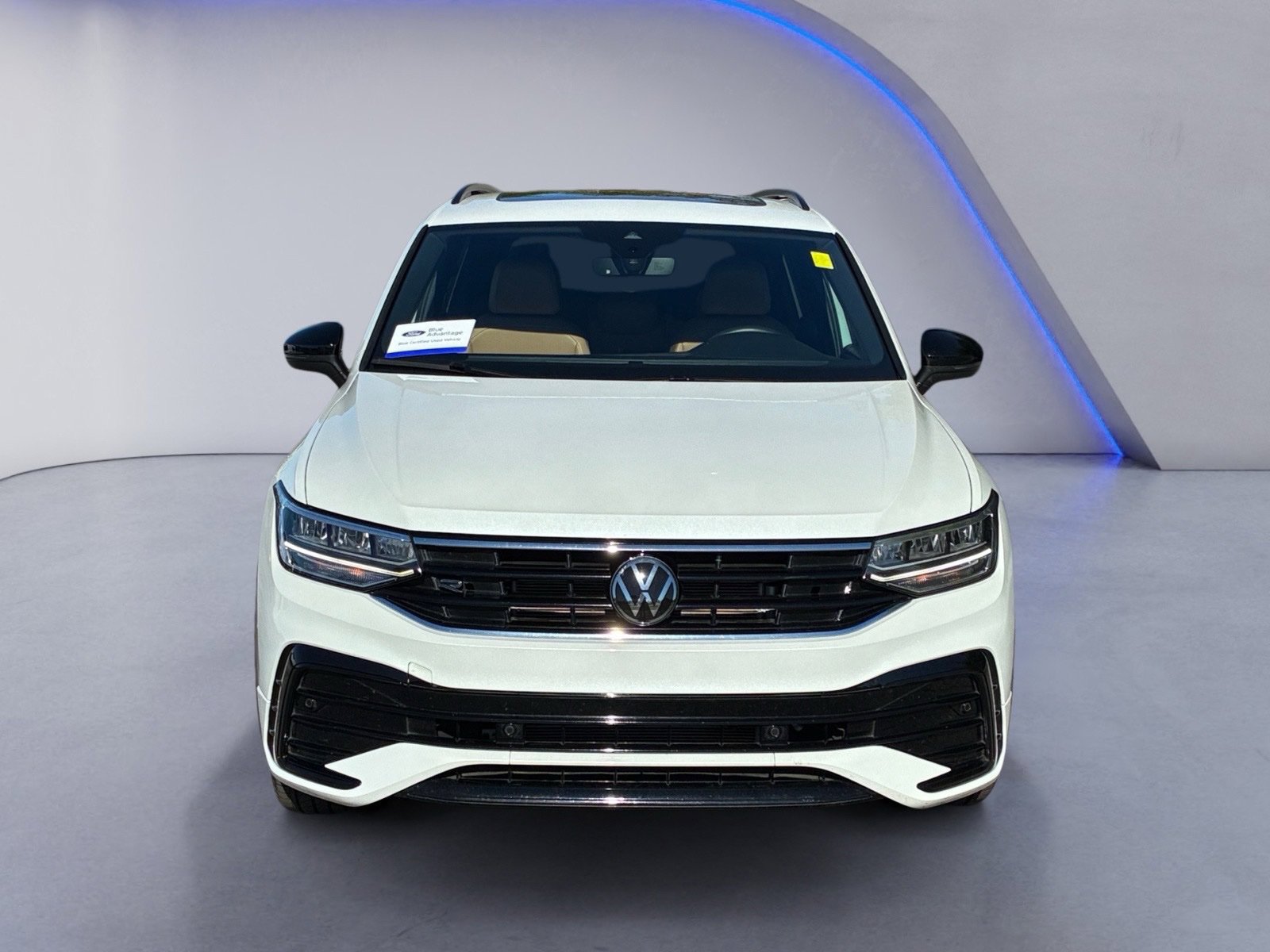 Used 2024 Volkswagen Tiguan SE R-Line FWD image 7