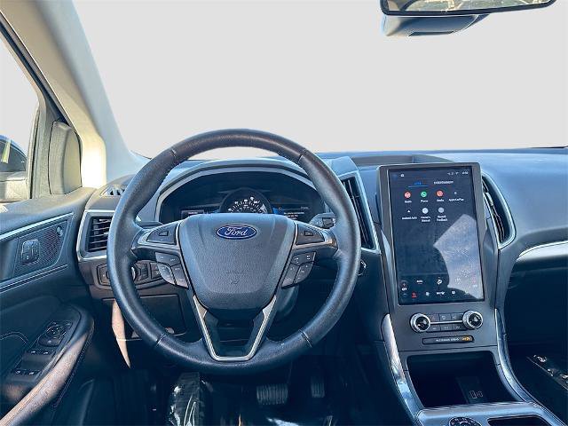 Certified 2024 Ford Edge Titanium image 18