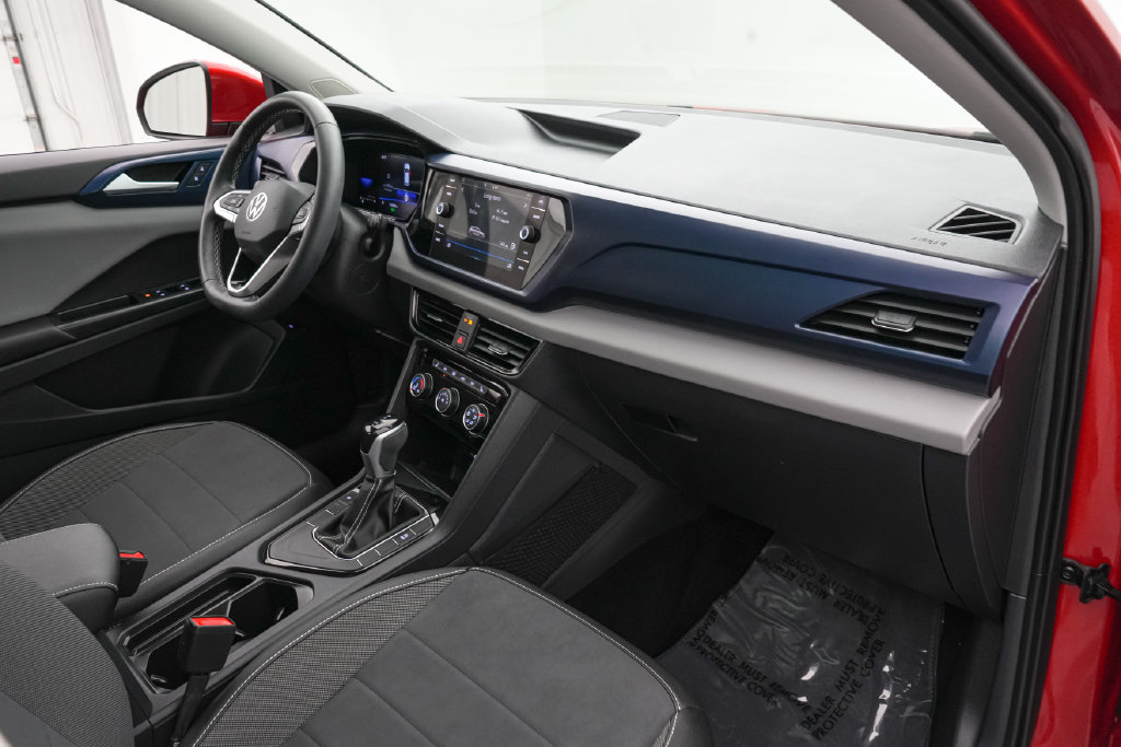 Used 2023 Volkswagen Taos SE w/ Panoramic Sunroof Package FWD image 22