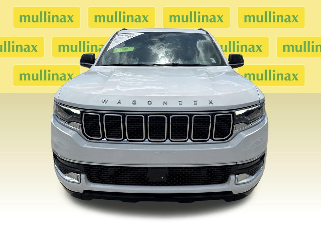 Used 2024 Jeep Wagoneer 4WD image 11