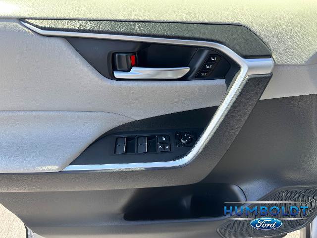Used 2021 Toyota RAV4 XLE Premium AWD/4WD image 12