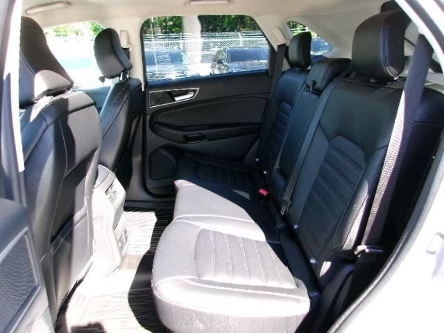 Certified 2024 Ford Edge SEL w/ Convenience Package AWD/4WD image 9