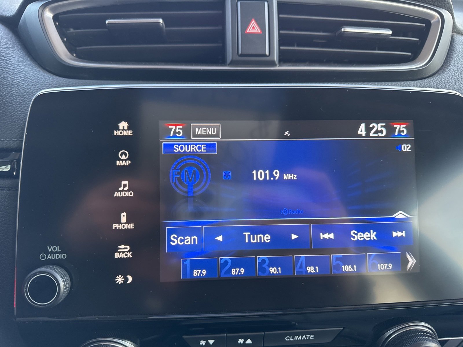 Used 2018 Honda CR-V Touring image 29