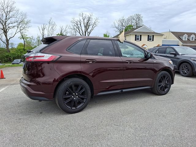 Certified 2024 Ford Edge ST-Line AWD/4WD image 16