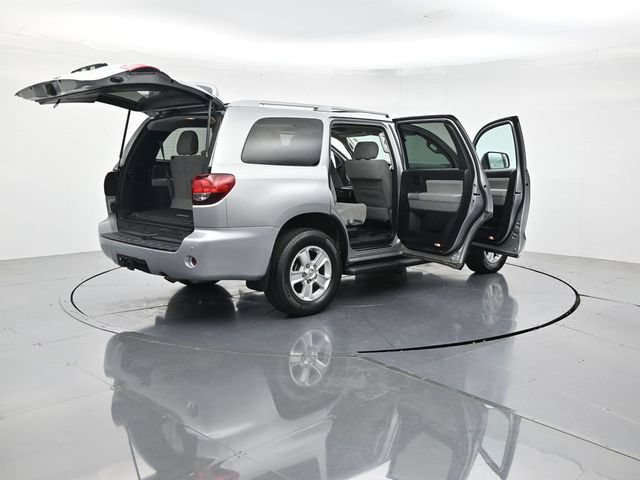 Used 2022 Toyota Sequoia SR5 AWD/4WD image 54