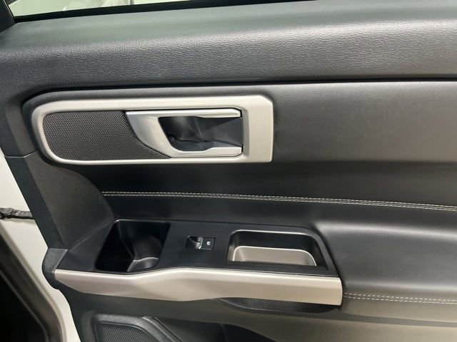 Certified 2023 Ford Explorer XLT w/ Equipment Group 202A AWD/4WD image 36