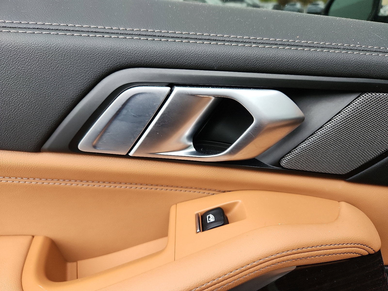 Used 2024 BMW X5 xDrive40i w/ Premium Package image 30