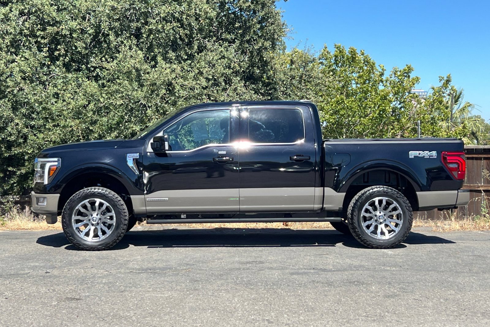 Certified 2025 Ford F150 King Ranch w/ FX4 Off-Road Package AWD/4WD image 7
