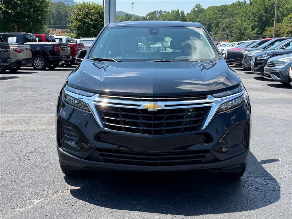 Used 2023 Chevrolet Equinox LS AWD/4WD image 9