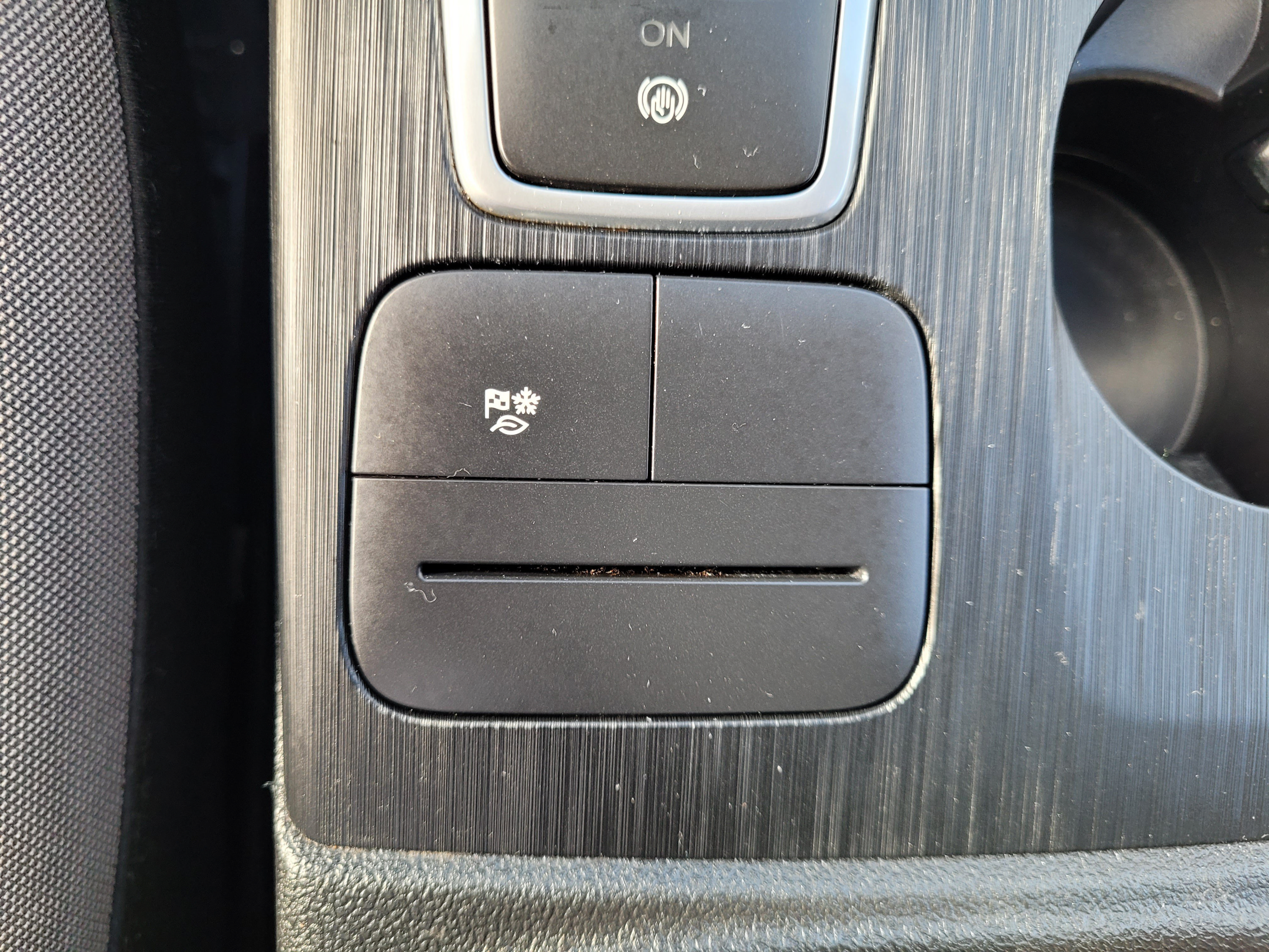 Certified 2022 Ford Escape SE AWD/4WD image 23