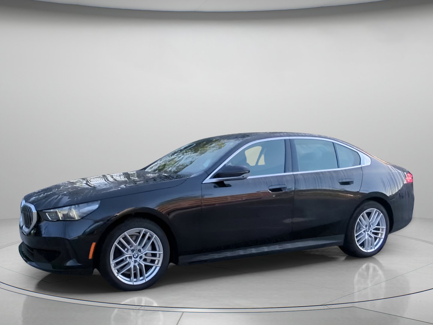 Used 2025 BMW 530i RWD image 14