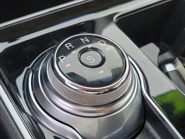 Certified 2020 Ford Edge SEL image 16