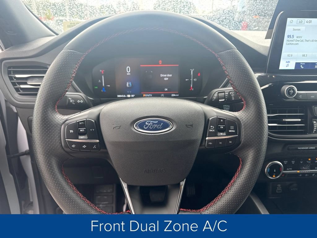 Certified 2025 Ford Escape ST-Line Select AWD/4WD image 18