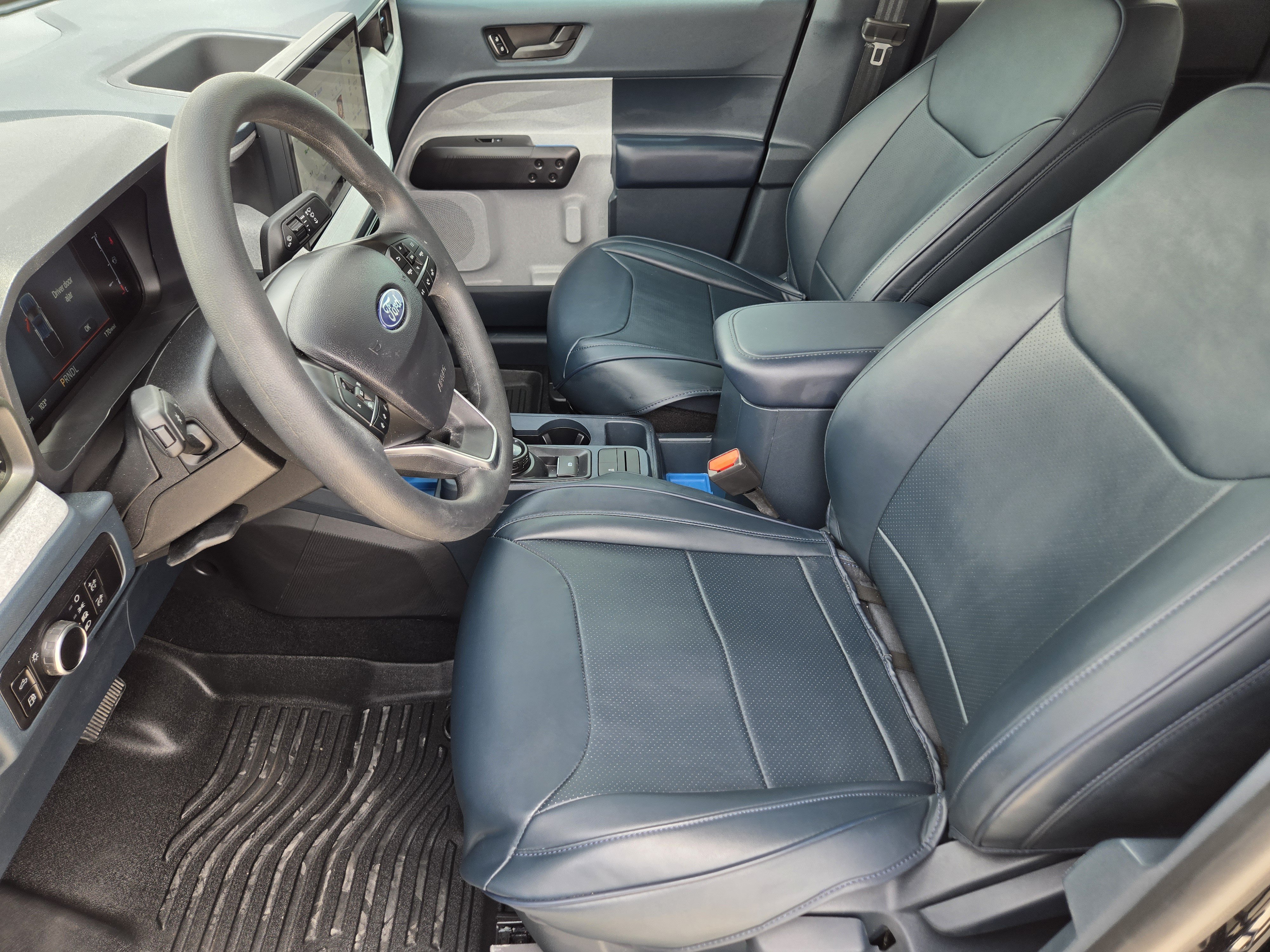 Certified 2025 Ford Maverick XLT FWD image 13