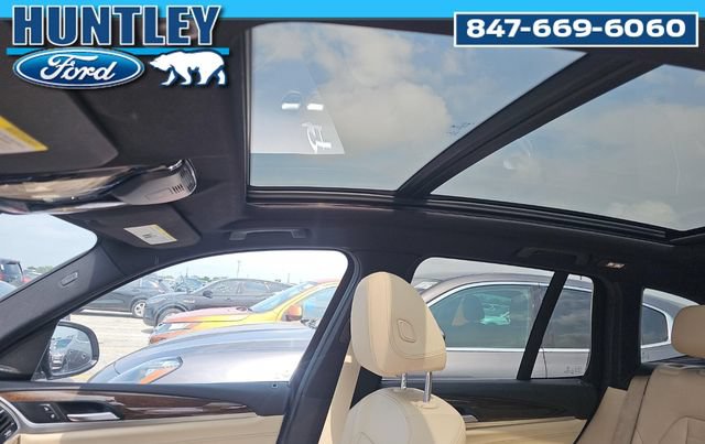 Used 2021 BMW X3 xDrive30e w/ Premium Package AWD/4WD image 11