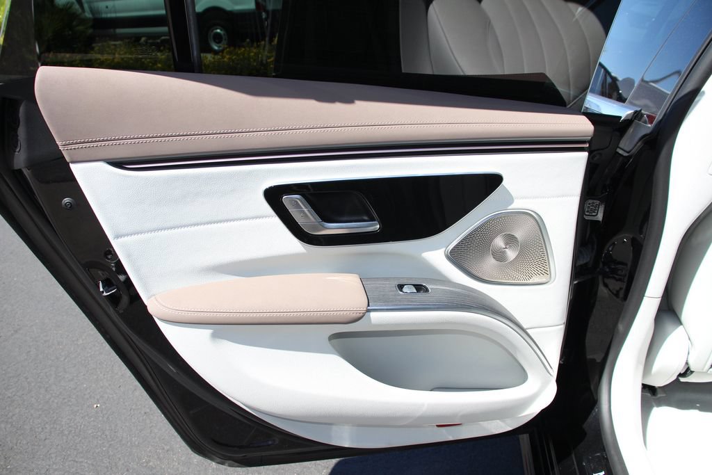 Used 2023 Mercedes-Benz EQS 450+ Sedan image 20