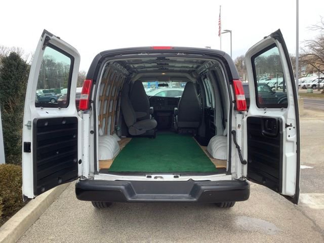 Used 2019 Chevrolet Express 2500 w/ Driver Convenience Package RWD image 26