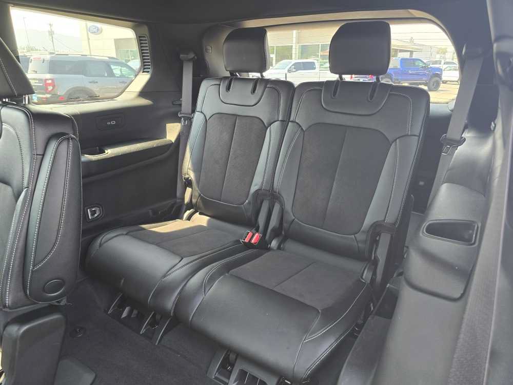 Used 2023 Jeep Grand Cherokee L Laredo AWD/4WD image 17