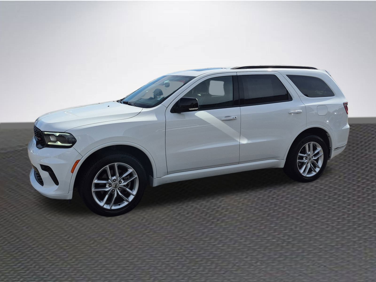 Used 2024 Dodge Durango GT image 2