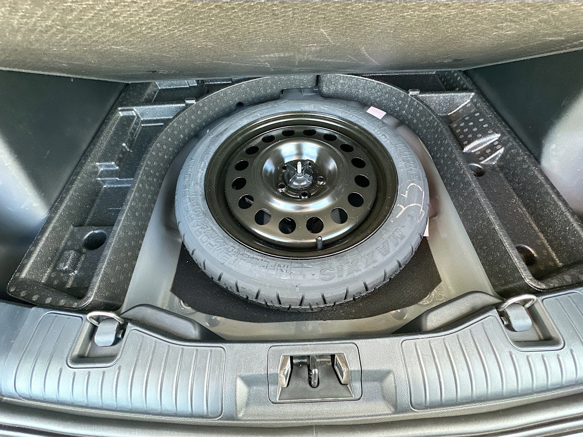 Certified 2021 Ford Escape SE w/ SE Sport Appearance Package image 32