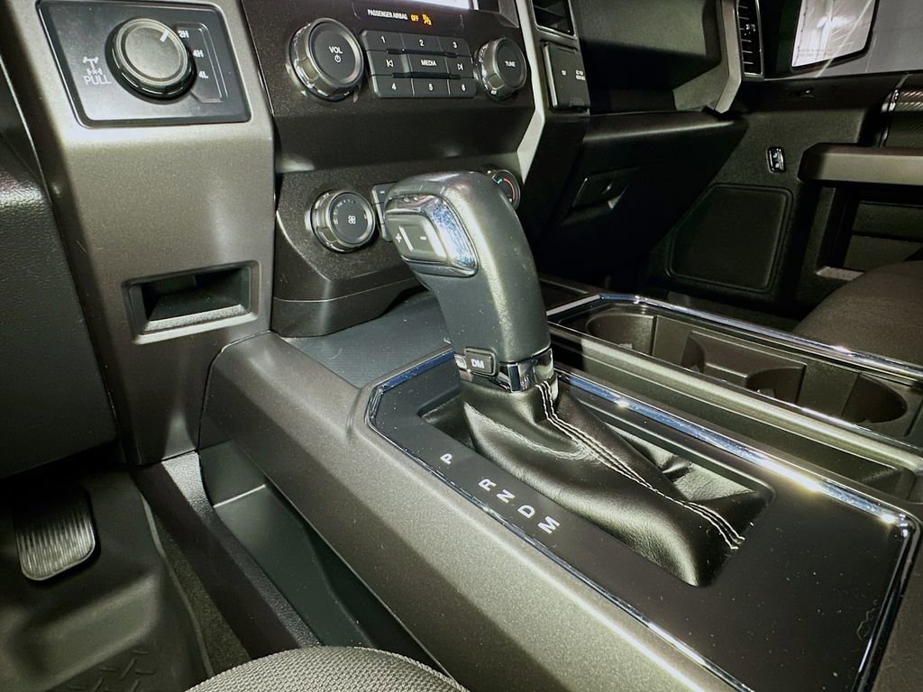 Certified 2019 Ford F150 XLT w/ Equipment Group 302A Luxury image 34