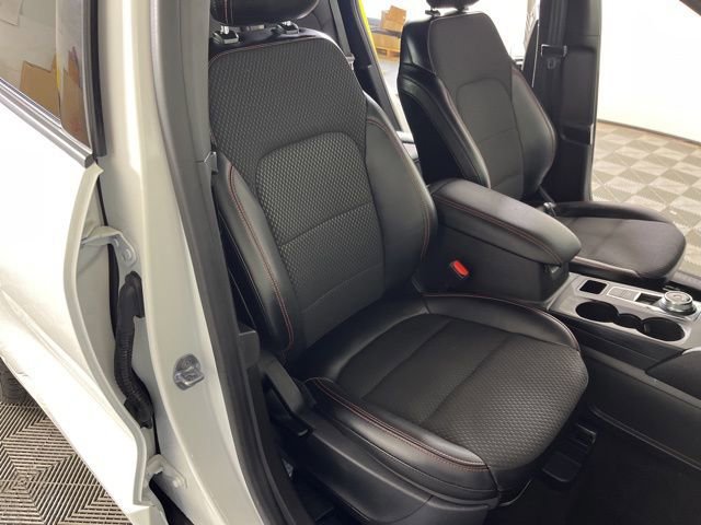 Certified 2024 Ford Escape ST-Line w/ Tech Pack #1 image 19