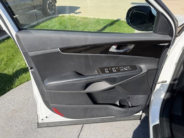 Used 2019 Kia Sorento LX image 8