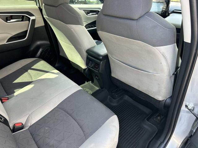 Used 2020 Toyota RAV4 XLE w/ Convenience Package FWD image 25